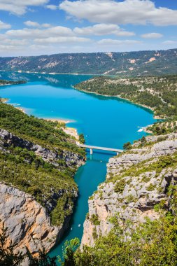 Alp kanyonu Verdon baharı