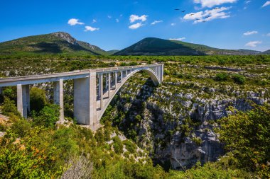 Beyaz pont de Chaulire 