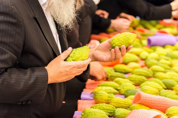 Annual Pre Holiday Bazaar Jerusalem Religious Jew Gray Beard Chooses — Stock Photo, Image