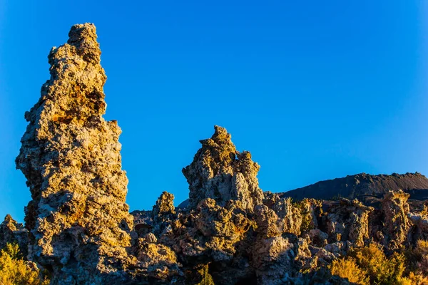 Mono Világ Természetes Csodája Oszlopok Maradványai Tufa Parton Mono Alkonyat — Stock Fotó