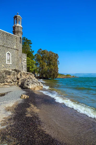 Kristna Platser Israel Kristna Pilgrimers Väg Kyrkan Stranden Galileiska Sjön — Stockfoto