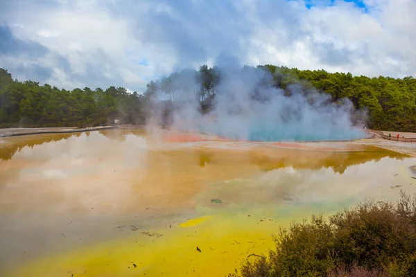 Place Hell Appears Earth Lake Yellow Orange Hot Water New — Stock Photo, Image