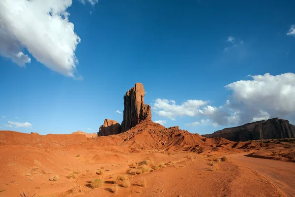 Ogromny Skalisty Słoń Monument Valley Skały Wychodnie Wykonane Czerwonego Piaskowca — Zdjęcie stockowe