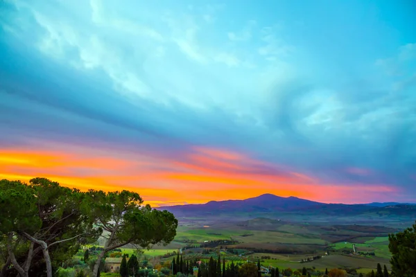 Madrugada Borda Céu Fica Rosa Paisagem Vale Fotografada Uma Parede — Fotografia de Stock