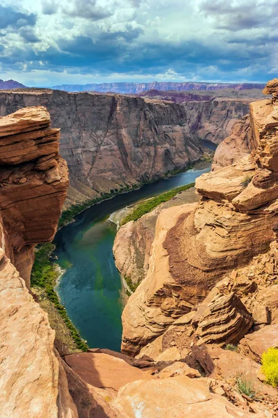 Red Sandstone Soil Emerald Water Create Great Contrast Horseshoe Landmark — Stock Photo, Image