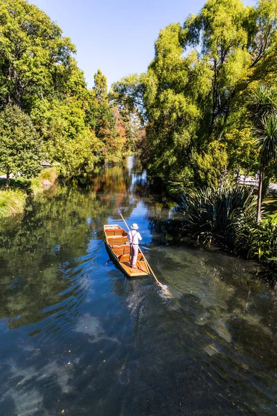 Paseo Barco Por Mañana Río Tranquilo Christchurch Scenic Botanical Garden —  Fotos de Stock