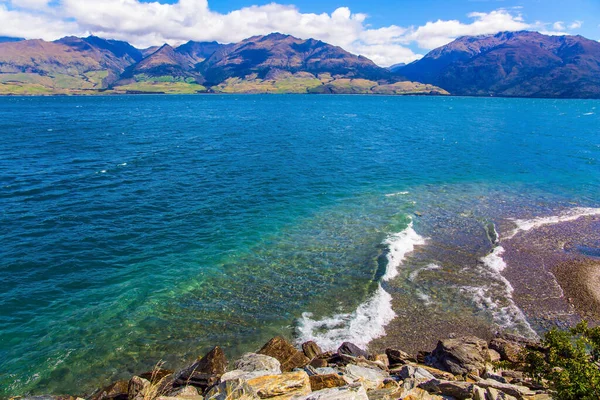 Het Prachtige Meer Wanaka Nieuw Zeeland Azuur Diep Meer Tussen — Stockfoto