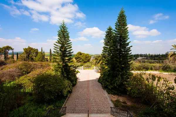 Camino Jardín Magnífico Portal Principal Del Monasterio Abre Jardín Monasterio — Foto de Stock