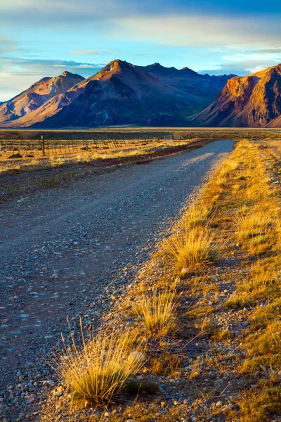 Schotterpiste Orangefarbener Sonnenuntergang Der Südhalbkugel Los Glaciares Ist Argentiniens Schönster — Stockfoto