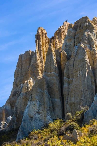 Clay Cliffs Naturalnymi Formacjami Ziemi Postrzępionymi Ostrymi Szczytami Grzbietami Oddzielonymi — Zdjęcie stockowe