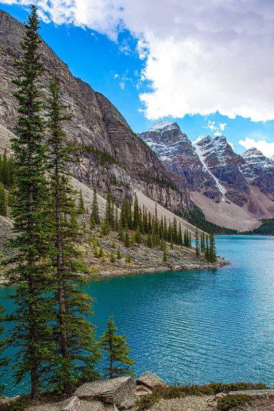 One Most Beautiful Lakes World Moraine Lake Glacial Lake Fed — Stock Photo, Image