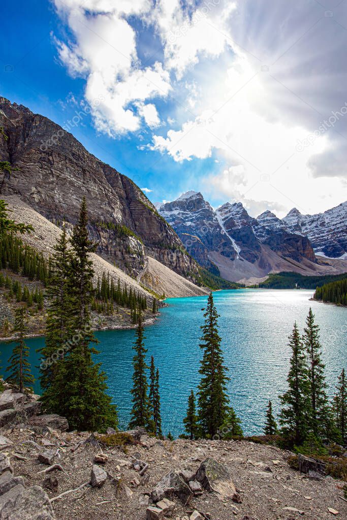 Canadian Rockies. Banff Park. Valley of the Ten Peaks. The water in the lake is of a beautiful azure color. Travel to northern Canada. One of the most beautiful lakes in the world - Moraine Lake 