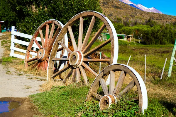 Hacienda Girişi Çayırdaki Toprak Yolda Los Glaciares Arjantin Güzel Doğal — Stok fotoğraf