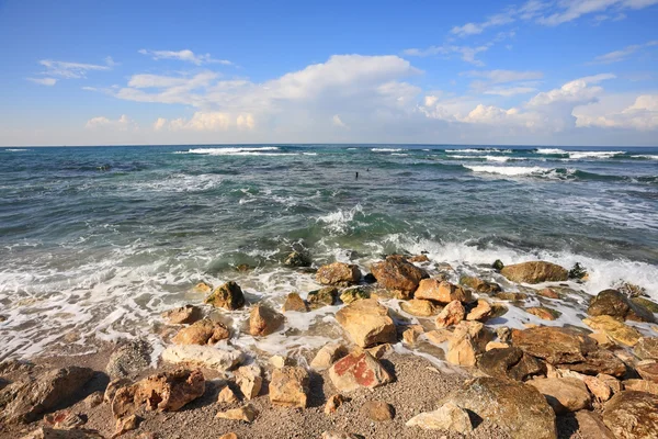 Akdeniz dalgalar — Stok fotoğraf