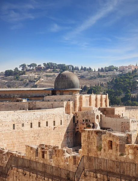 Ancient walls of Jerusalem — Stock Photo, Image