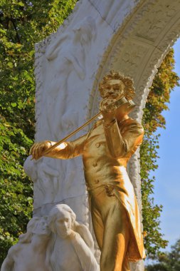 Johann Strauss heykel portresi