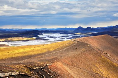 Turuncu rhyolitic Dağı'nın kret