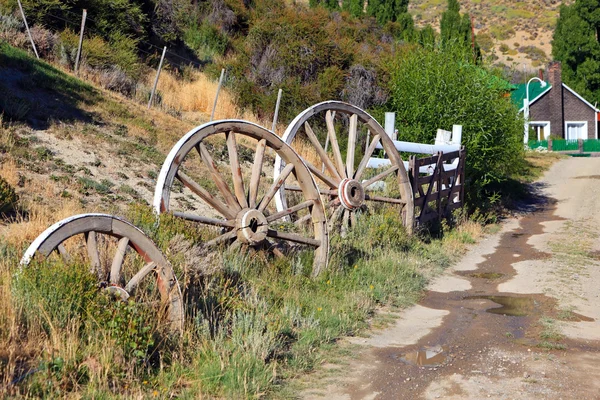 Access road to secluded estancia — Stock Photo, Image