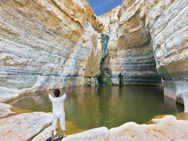 Gorge Ein Avdat Yoga dersleri