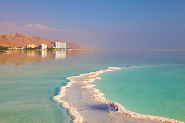 The evaporated salt in the Dead Sea — Stock Photo, Image