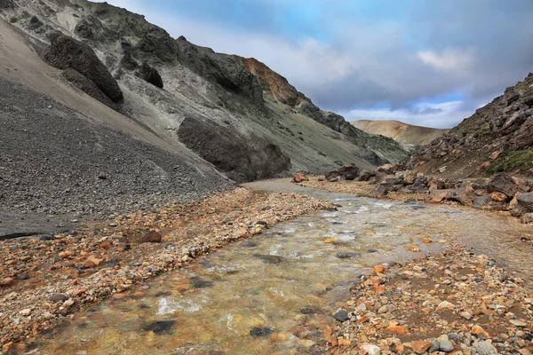 Les montagnes de cendres volcaniques — Photo