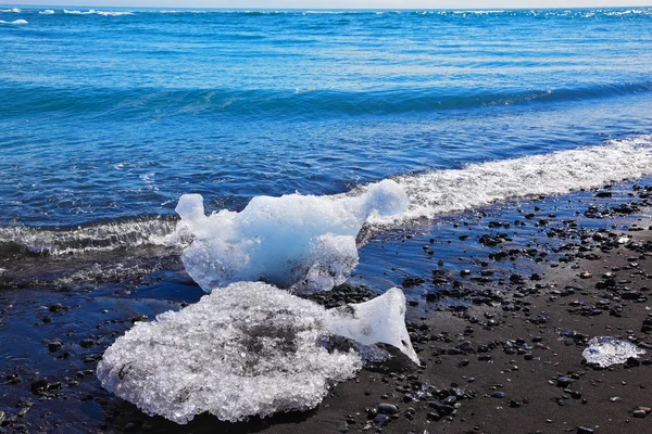 Eisschollen leuchten in der Sonne — Stockfoto