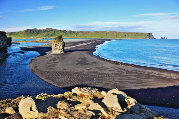 Мыс на юге Исландии — стоковое фото