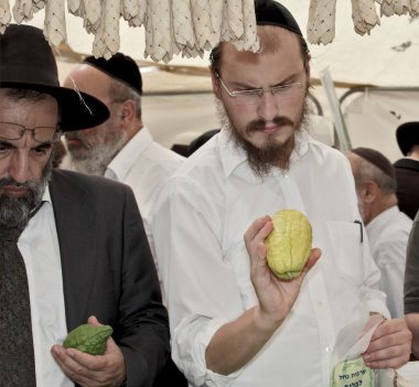 Sukkot önce Pazar