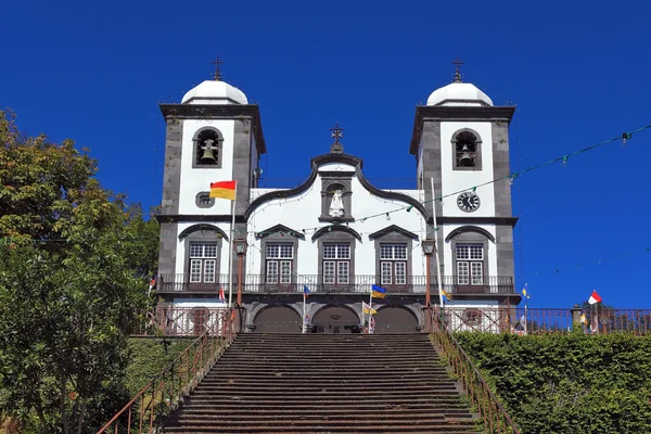 La magnífica iglesia blanca —  Fotos de Stock