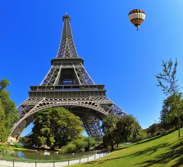 Majestuoso símbolo de París —  Fotos de Stock