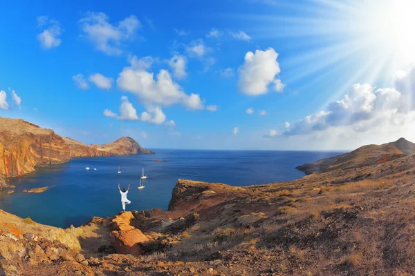 The woman ashore in a white suit — Stok fotoğraf