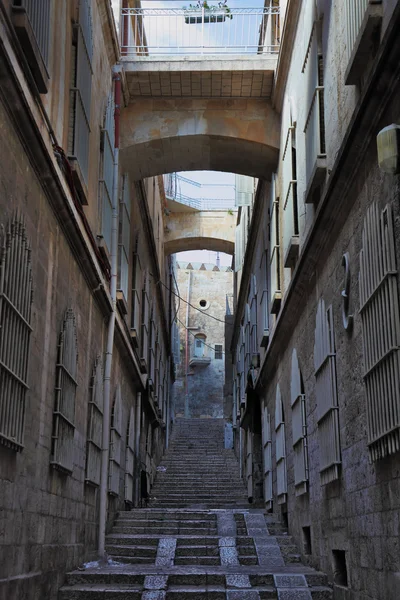 Janelas da casa barras fechadas — Fotografia de Stock