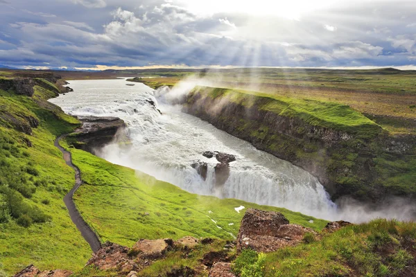 Waterfall Gullfoss glistens — Stok fotoğraf