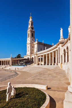 Karmaşık ve kilise katedral