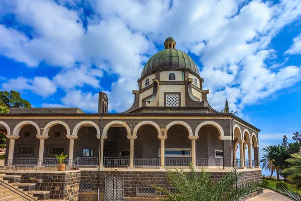 Den majestätiska kupolen av basilikan — Stockfoto