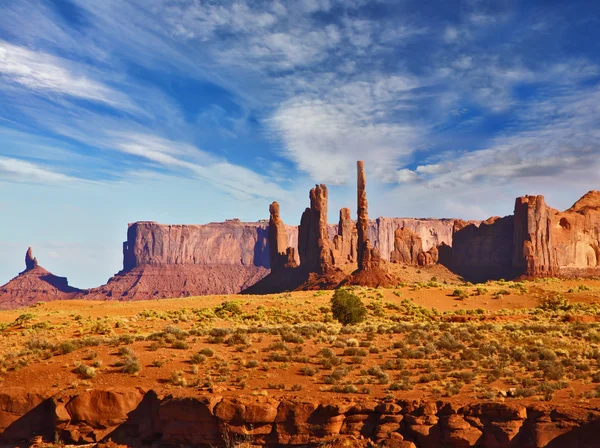 Vallée dans la réserve indienne Navajo — Photo