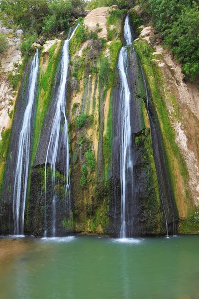 Cascata incomum de três jatos — Fotografia de Stock