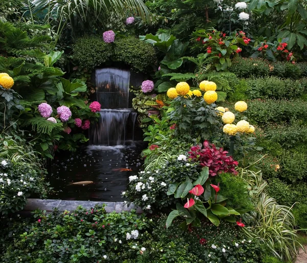 Butchart Garden Park on Vancouver Island, — Stock Photo, Image