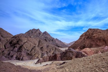 Eilat çok renkli dağlar