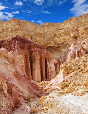 Eilat çok renkli dağlar