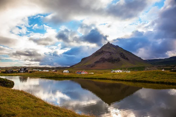 Fiske byn av Arnastapi — Stockfoto