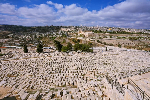 Еврейское кладбище на Елеонской горе — стоковое фото