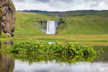 Yaz Skogafoss şelale