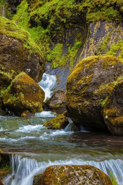 Cascading waterfall on mountain — Stock Photo, Image