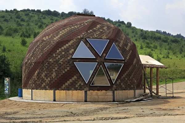 Yurt em Kennel Arboretum Blooming Valley . — Fotografia de Stock