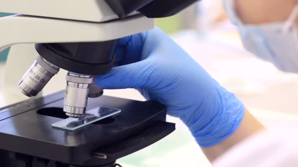 Medical Microscope for clinical laboratory diagnostics and clinical morphology. — Stock Video