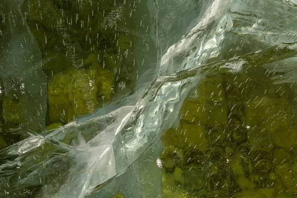 Ρωγμές στο διαφανή πάγου. — Φωτογραφία Αρχείου
