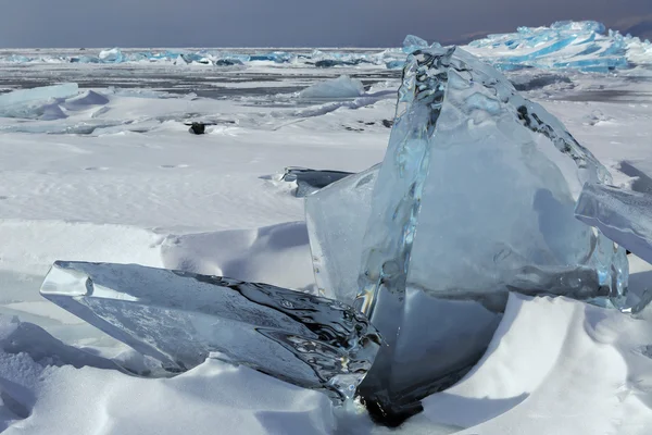 Huge blocks of ice. — Stock Photo, Image