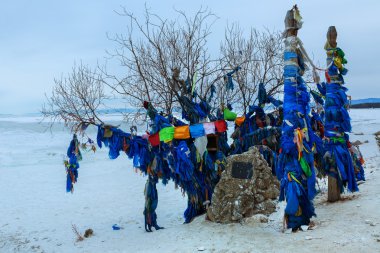 Dini ve kutsal yerlerde Buryatlar geleneksel kültür. Burun mersin balığı.