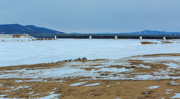 Nieuwe brug over de rivier de Bargoezin. — Stockfoto